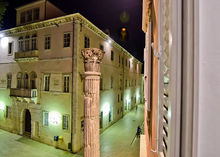 Luxury Room Colonna 4*, Center