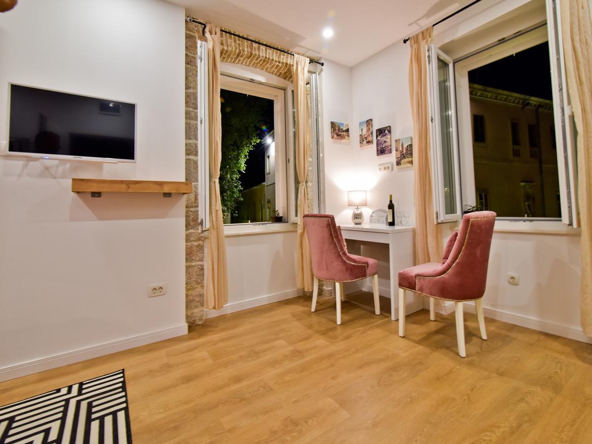 Luxury Colonna 4*, Center