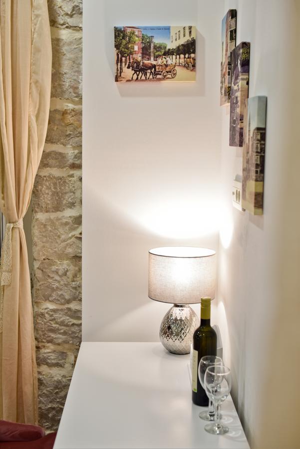 Penzión pre hostí Luxury Colonna 4*, Center