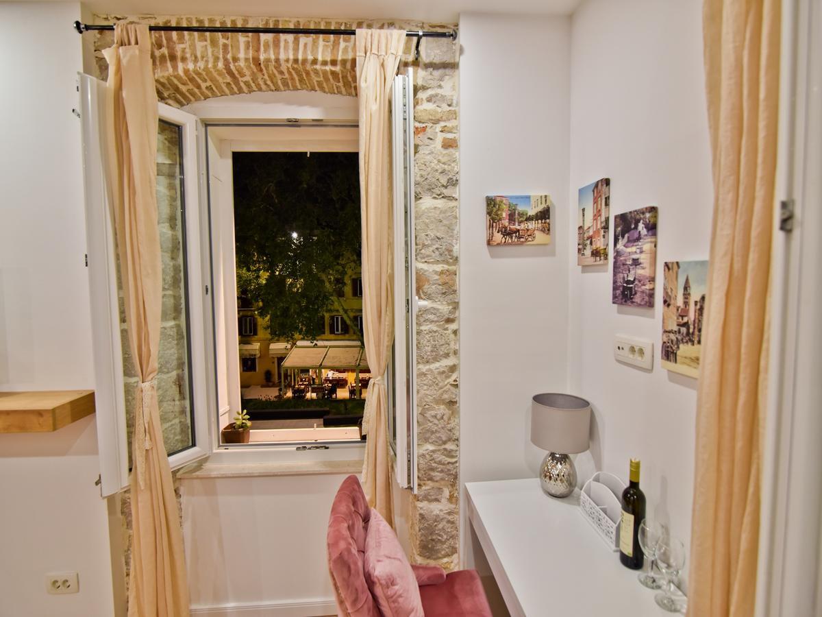 Penzión pre hostí Luxury Colonna 4*, Center